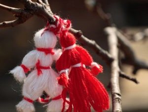 Търговците на мартеници кандидатстват за 139 места на Главната