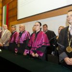 Две електронни платформи улесняват максимално студентите в УХТ