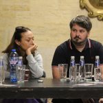 Изкуството да пееш фалшиво