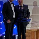 Българският лекарски съюз връчи 2 награди на проф. Иван Дечев от УМБАЛ „Св