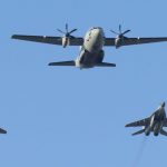 Пловдивчани едва изтраяха шума от впечатляващите военни демонстрации (ГАЛЕРИЯ)