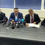 Трима инспектори на ДАИ са задържани с обвинения за подкупи с изнудване
