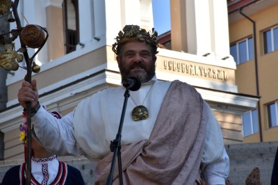 defilenamladotovino(2)