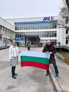 Костадин Димитров подари знамена на институциите в Тракия