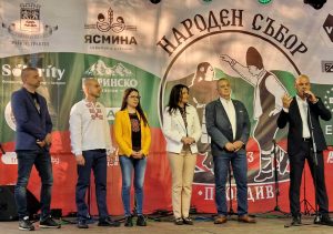 Костадин Димитров откри най-мащабното събитие за български фолклор – Народен събор Пловдив започна в „Лаута”