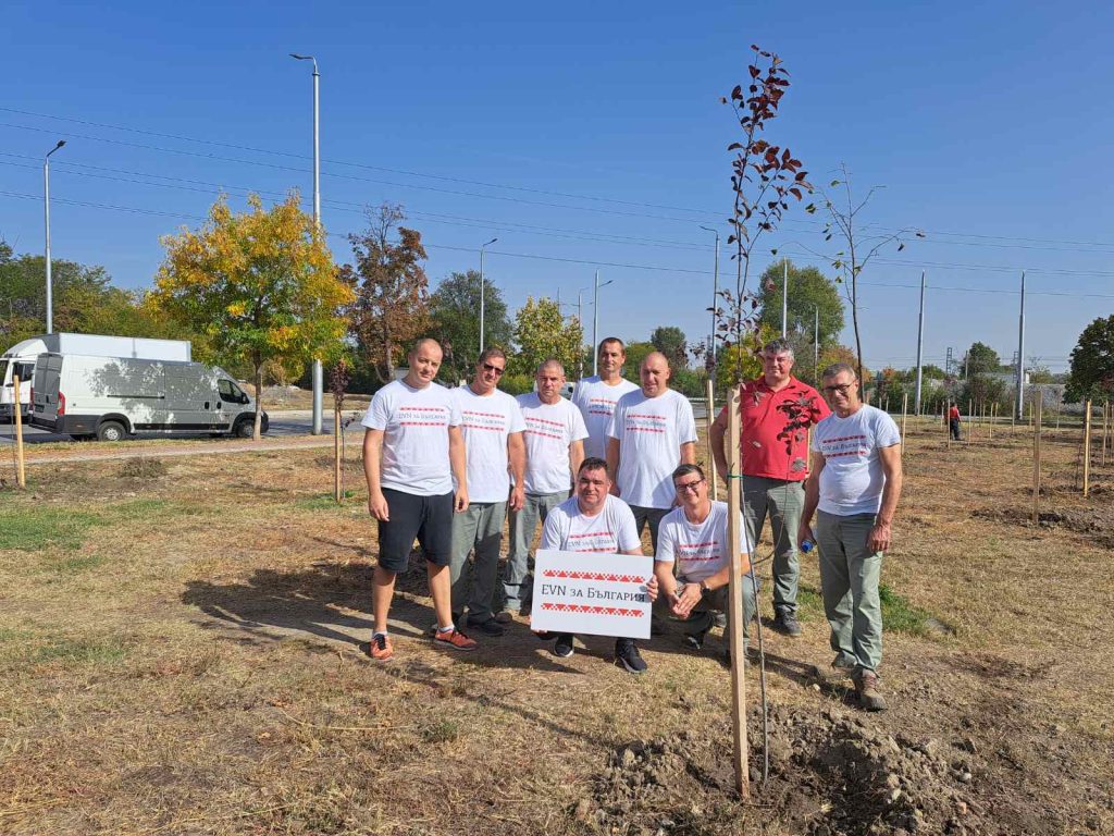 В „Тракия” залесиха нови дръвчета от инициативата „Засади дърво-създай живот”