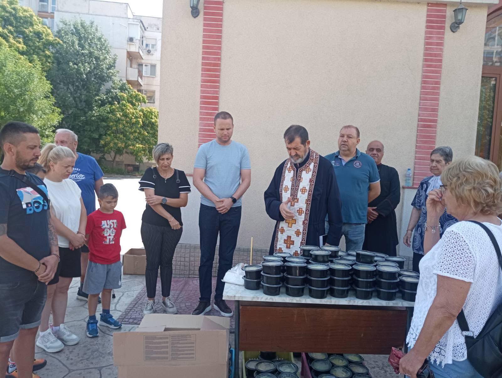 Кметът на „Тракия“ почете Петровден с курбан за здраве